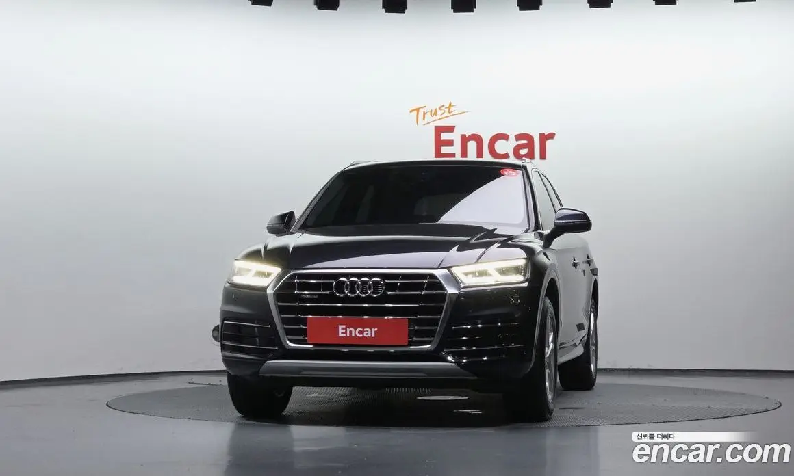 Audi Q5 2020 2.0 автомат (гидро), фото 3