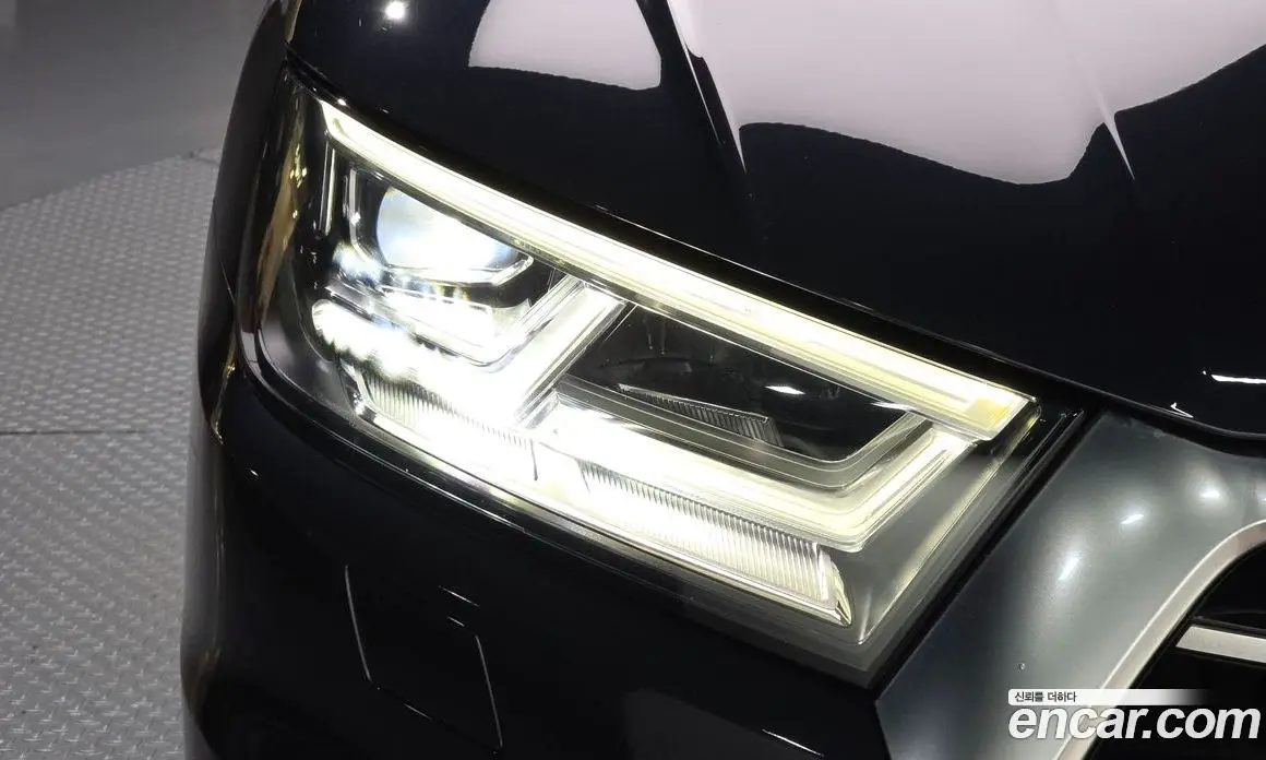 Audi Q5 2020 2.0 автомат (гидро), фото 8