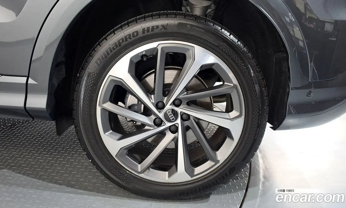 Audi Q5 2025 2.0 автомат (гидро), фото 7 Audi Q5 2025 2.0 автомат (гидро), фото 7