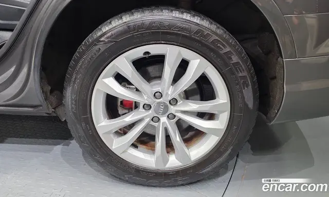 Audi Q7 2019 2.0 автомат (гидро), миниатюра 7