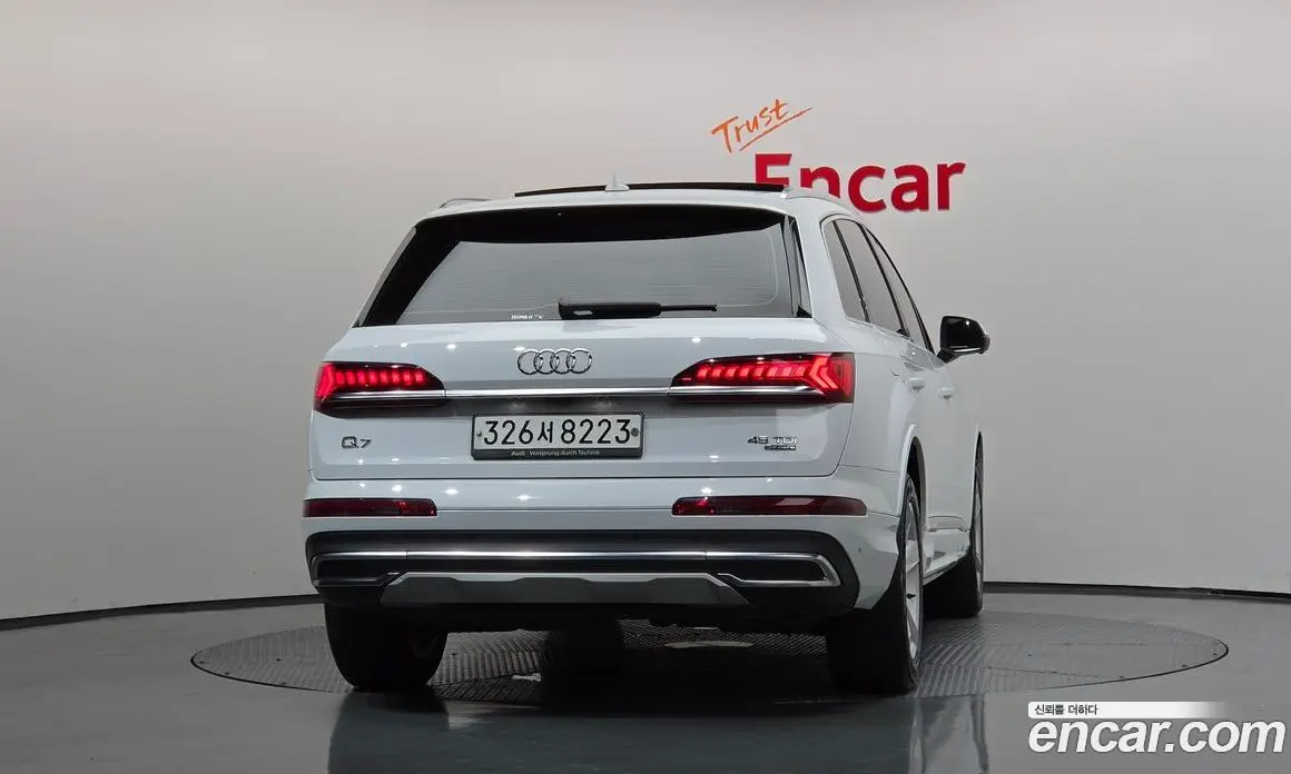 Audi Q7 2020 3.0 автомат (гидро), фото 4