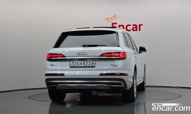 Audi Q7 2020 3.0 автомат (гидро), миниатюра 4