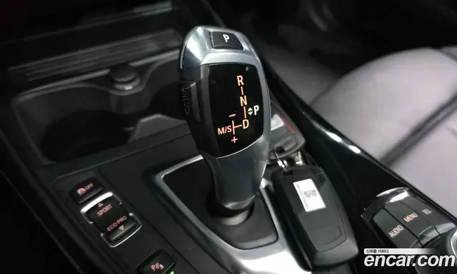 BMW 1 серия 2016 2.0 автомат (гидро), миниатюра 11
