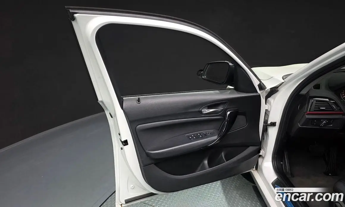 BMW 1 серия 2016 2.0 автомат (гидро), фото 13
