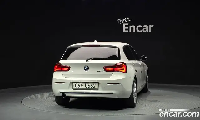 BMW 1 серия 2016 2.0 автомат (гидро), миниатюра 3