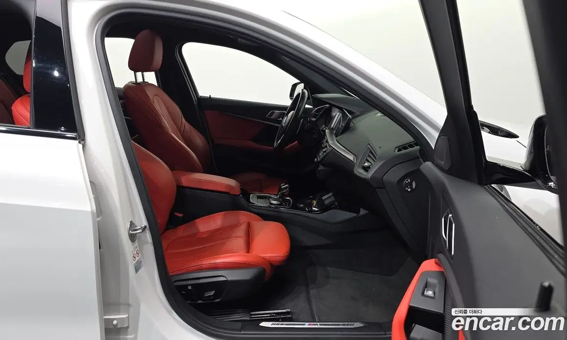 BMW 1 серия 2021 2.0 автомат (гидро), фото 17 BMW 1 серия 2021 2.0 автомат (гидро), фото 17