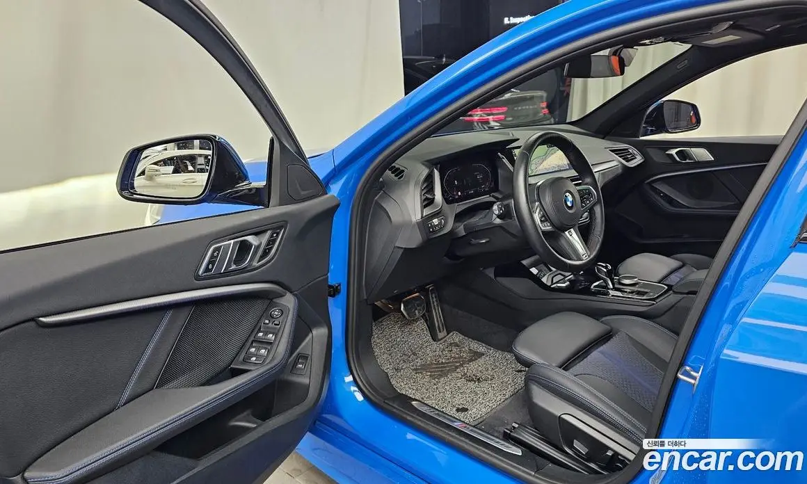 BMW 1 серия 2023 2.0 автомат (гидро), фото 13