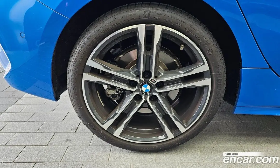 BMW 1 серия 2023 2.0 автомат (гидро), фото 5