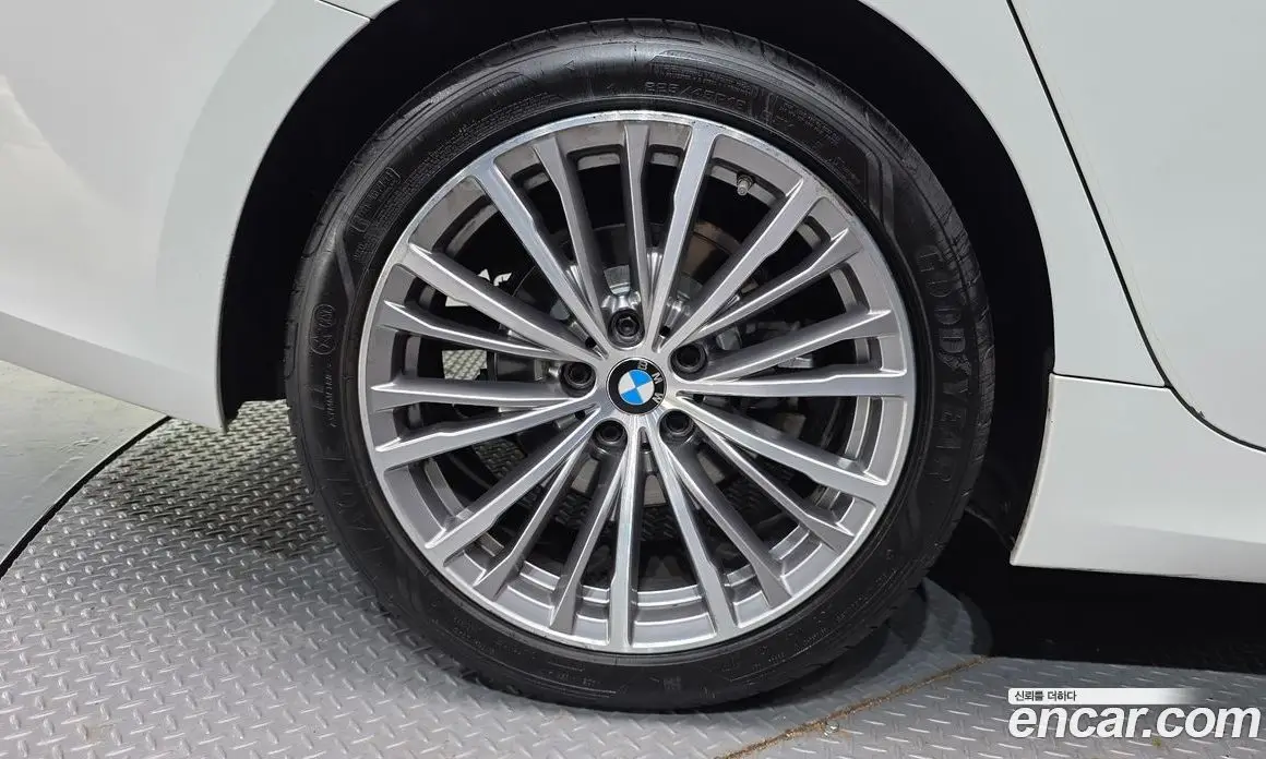 BMW 3 серия 2021 2.0 автомат (гидро), фото 5 BMW 3 серия 2021 2.0 автомат (гидро), фото 5