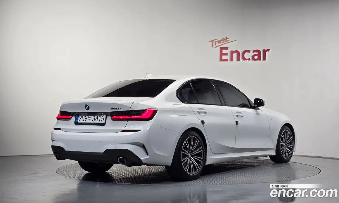 BMW 3 серия 2021 2.0 автомат (гидро), фото 1 BMW 3 серия 2021 2.0 автомат (гидро), фото 1