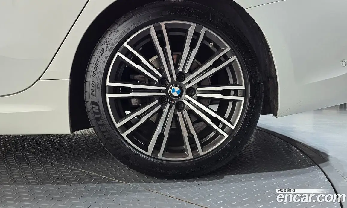 BMW 3 серия 2021 2.0 автомат (гидро), фото 6 BMW 3 серия 2021 2.0 автомат (гидро), фото 6