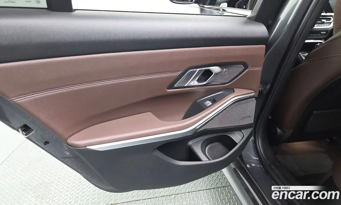BMW 3 серия 2021 2.0 автомат (гидро), фото 15