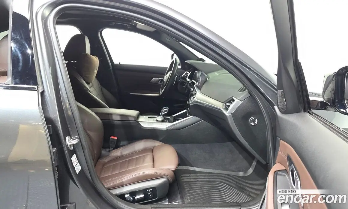 BMW 3 серия 2021 2.0 автомат (гидро), фото 17
