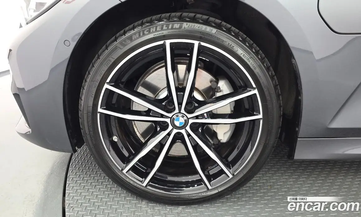 BMW 3 серия 2021 2.0 автомат (гидро), фото 5