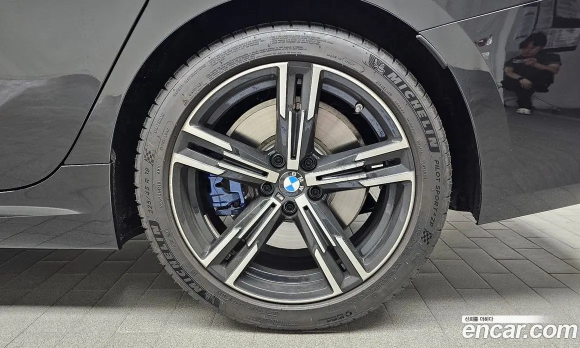 BMW 3 серия 2025 2.0 автомат (гидро), фото 6