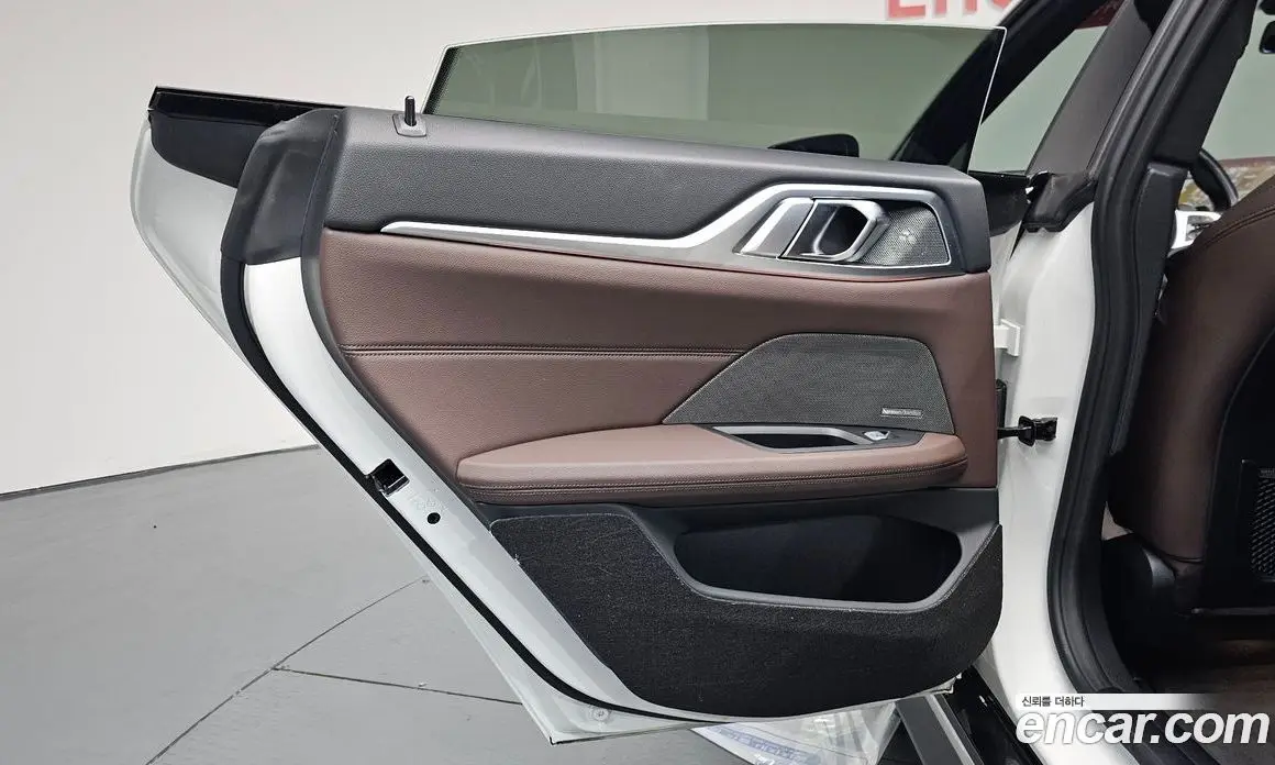 BMW 4 серия 2024 2.0 автомат (гидро), фото 14