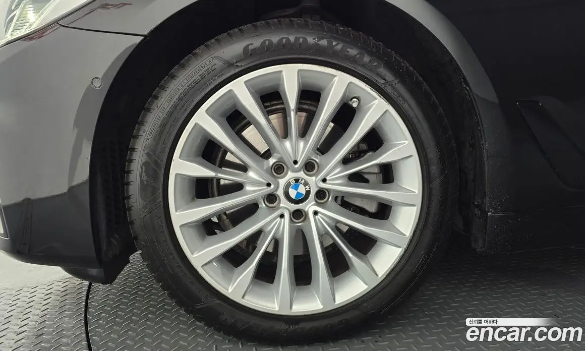 BMW 5 серия 2022 2.0 автомат (гидро), фото 5