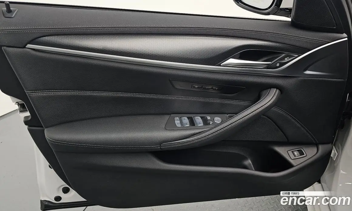 BMW 5 серия 2023 2.0 автомат (гидро), фото 13