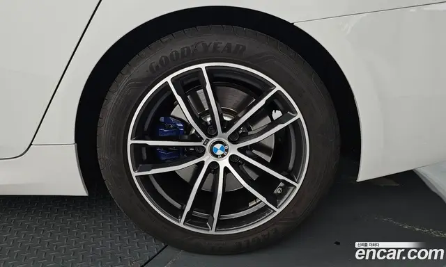 BMW 5 серия 2023 2.0 автомат (гидро), миниатюра 6