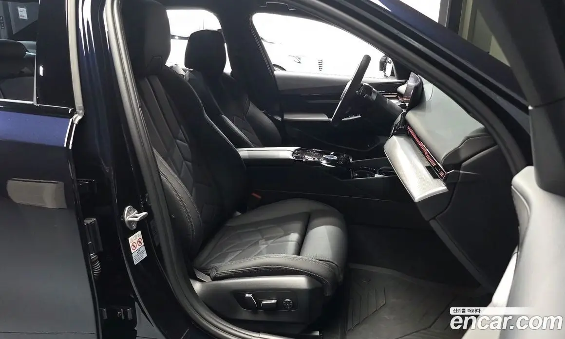 BMW 5 серия 2024 2.0 автомат (гидро), фото 16 BMW 5 серия 2024 2.0 автомат (гидро), фото 16