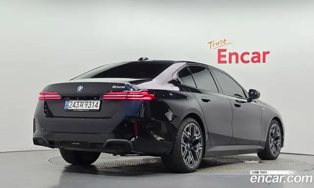 BMW 5 серия 2025 2.0 автомат (гидро), миниатюра 2 BMW 5 серия 2025 2.0 автомат (гидро), миниатюра 2