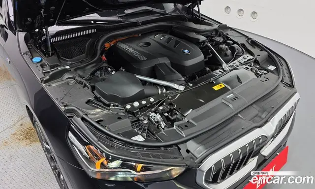 BMW 5 серия 2025 2.0 автомат (гидро), миниатюра 6 BMW 5 серия 2025 2.0 автомат (гидро), миниатюра 6