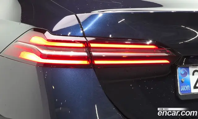 BMW 5 серия 2025 2.0 автомат (гидро), миниатюра 9 BMW 5 серия 2025 2.0 автомат (гидро), миниатюра 9