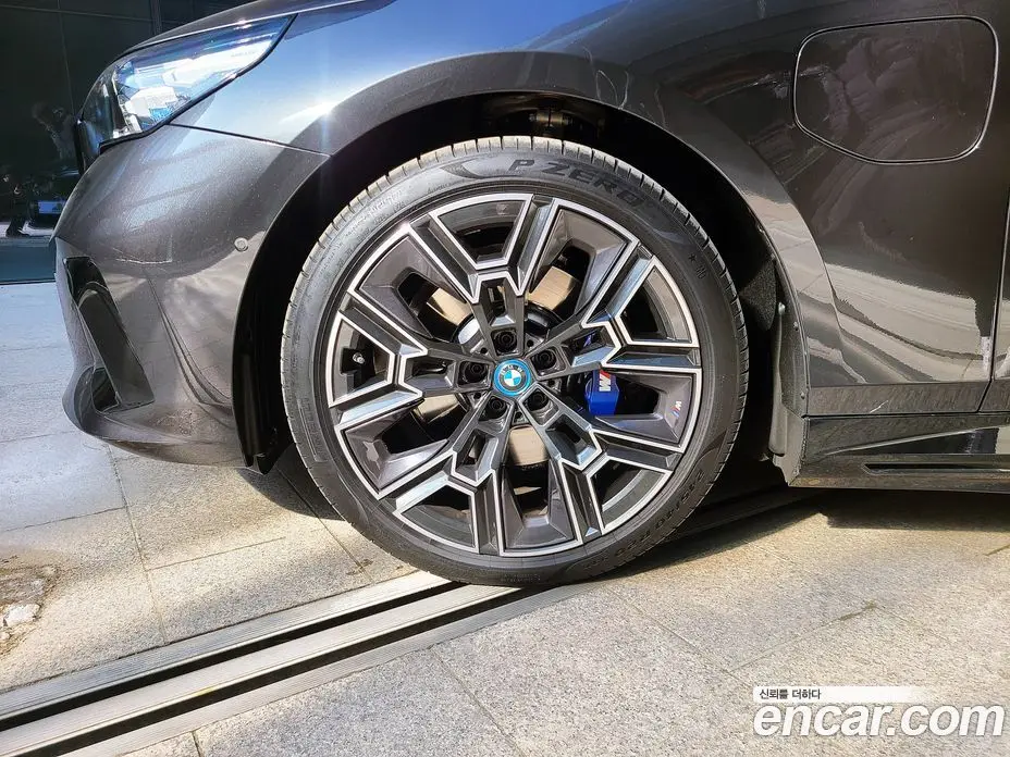 BMW 5 серия 2025 2.0 автомат (гидро), фото 19 BMW 5 серия 2025 2.0 автомат (гидро), фото 19
