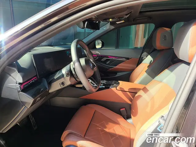 BMW 5 серия 2025 2.0 автомат (гидро), миниатюра 4 BMW 5 серия 2025 2.0 автомат (гидро), миниатюра 4