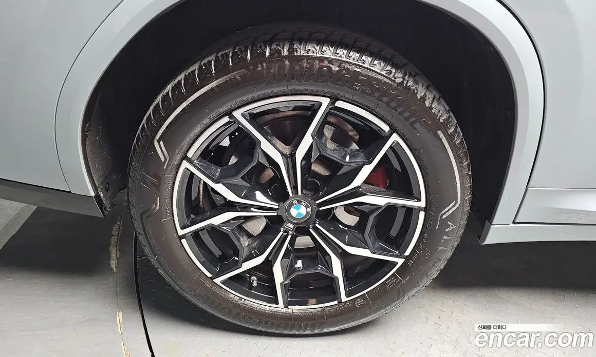 BMW X4 2024 2.0 автомат (гидро), фото 5 BMW X4 2024 2.0 автомат (гидро), фото 5