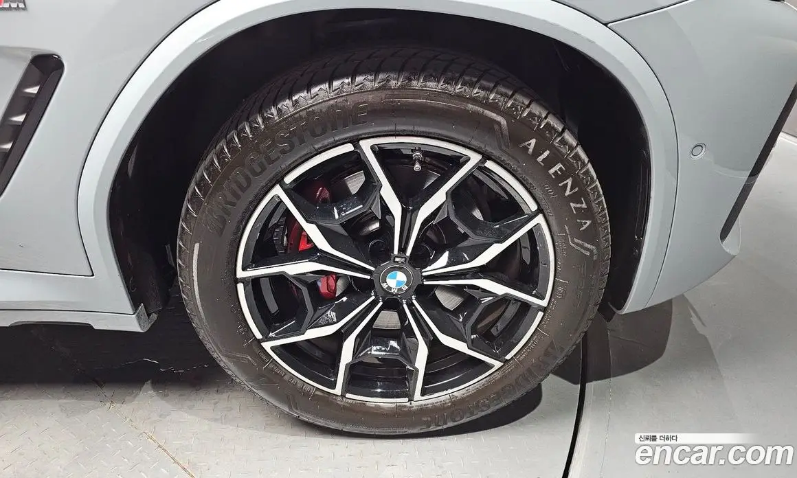 BMW X4 2024 2.0 автомат (гидро), фото 7 BMW X4 2024 2.0 автомат (гидро), фото 7