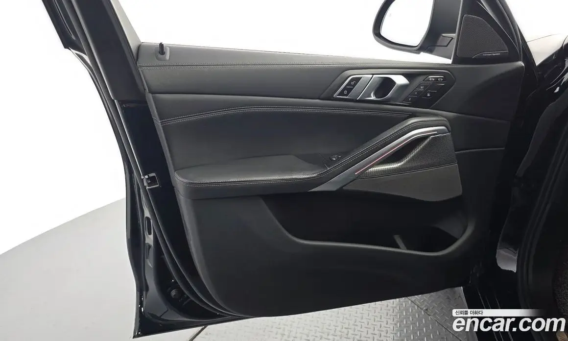 BMW X6 2023 3.0 автомат (гидро), фото 14