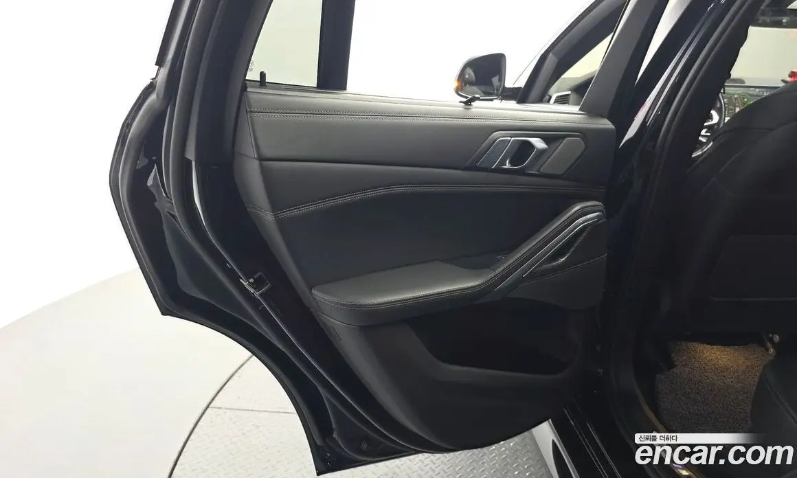 BMW X6 2023 3.0 автомат (гидро), фото 15