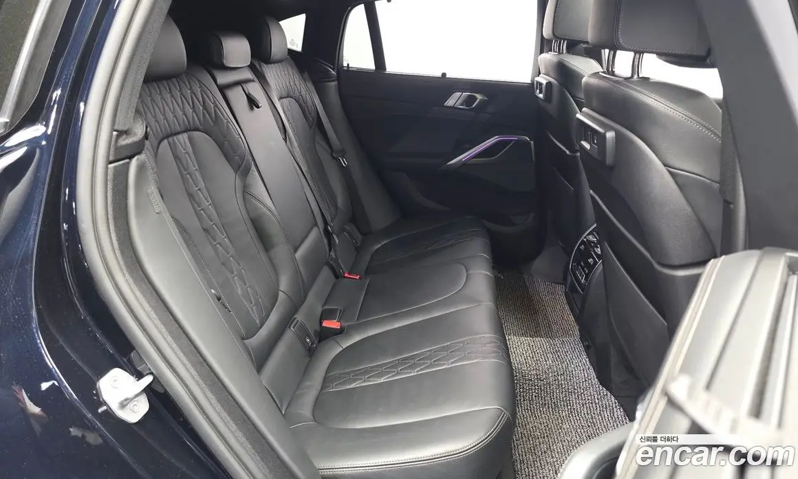 BMW X6 2023 3.0 автомат (гидро), фото 17