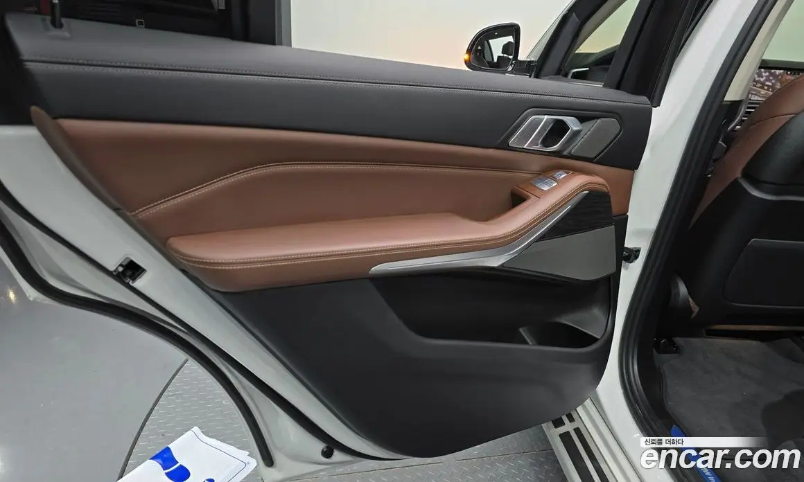 BMW X7 2020 3.0 автомат (гидро), фото 15