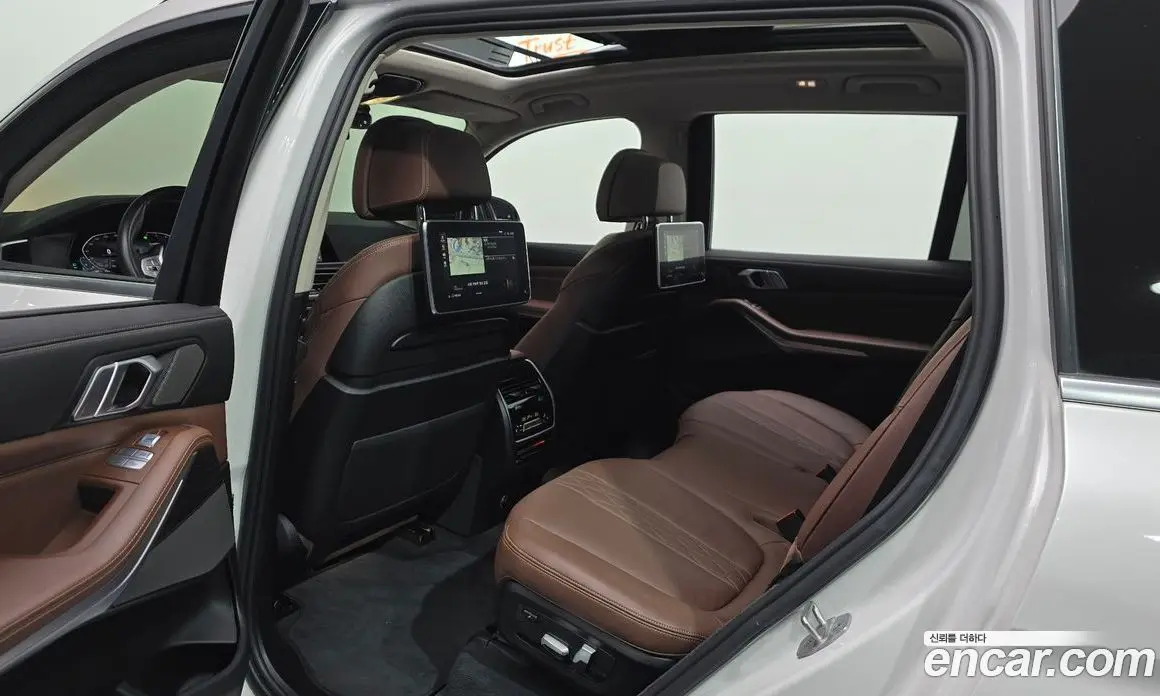 BMW X7 2020 3.0 автомат (гидро), фото 17