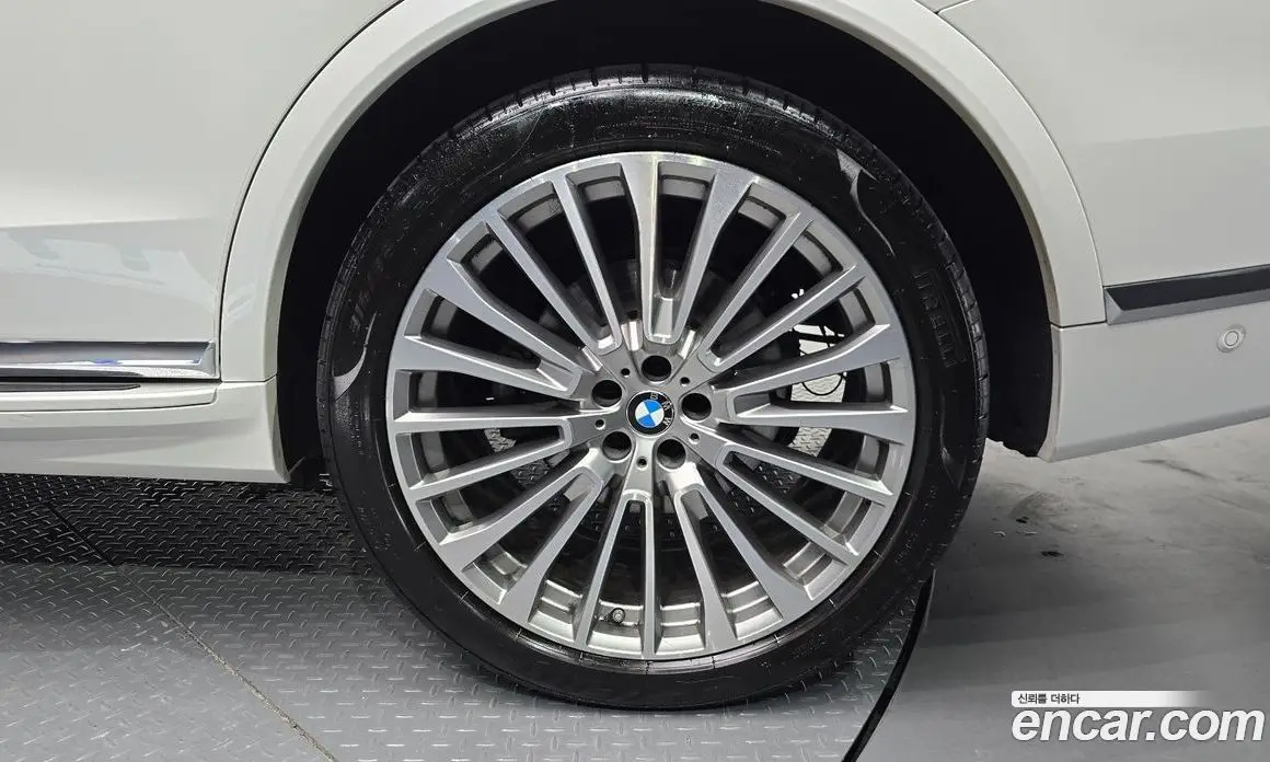 BMW X7 2020 3.0 автомат (гидро), фото 7