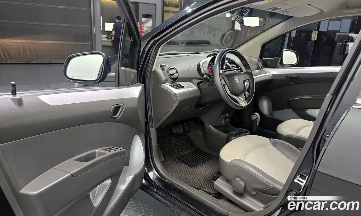 Chevrolet Spark 2013 1.0 автомат (гидро), фото 13