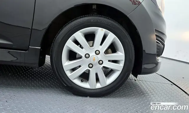 Chevrolet Spark 2013 1.0 автомат (гидро), миниатюра 7