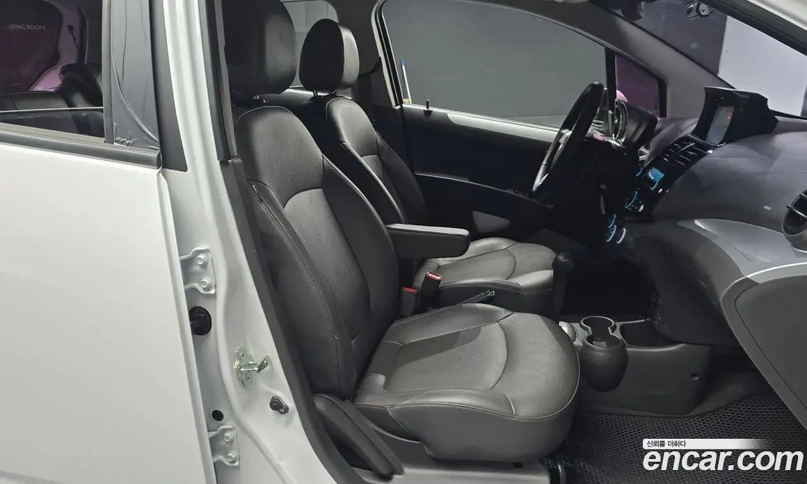 Chevrolet Spark 2014 1.0 автомат (гидро), фото 16