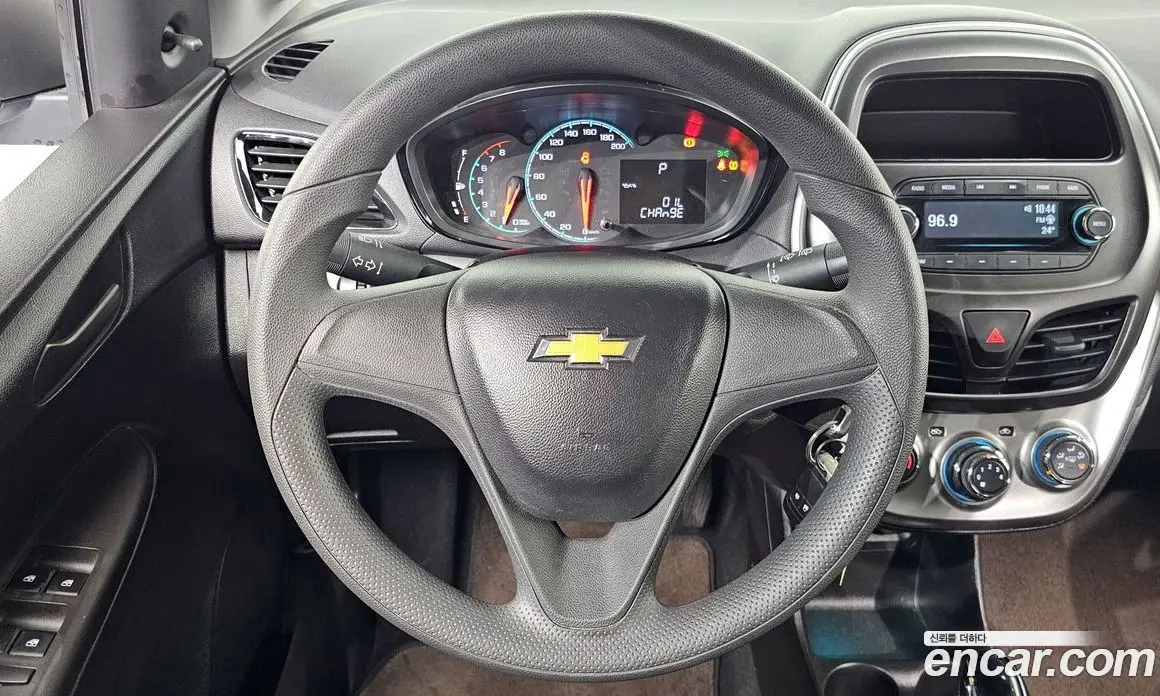 Chevrolet Spark 2015 1.0 автомат (гидро), фото 17