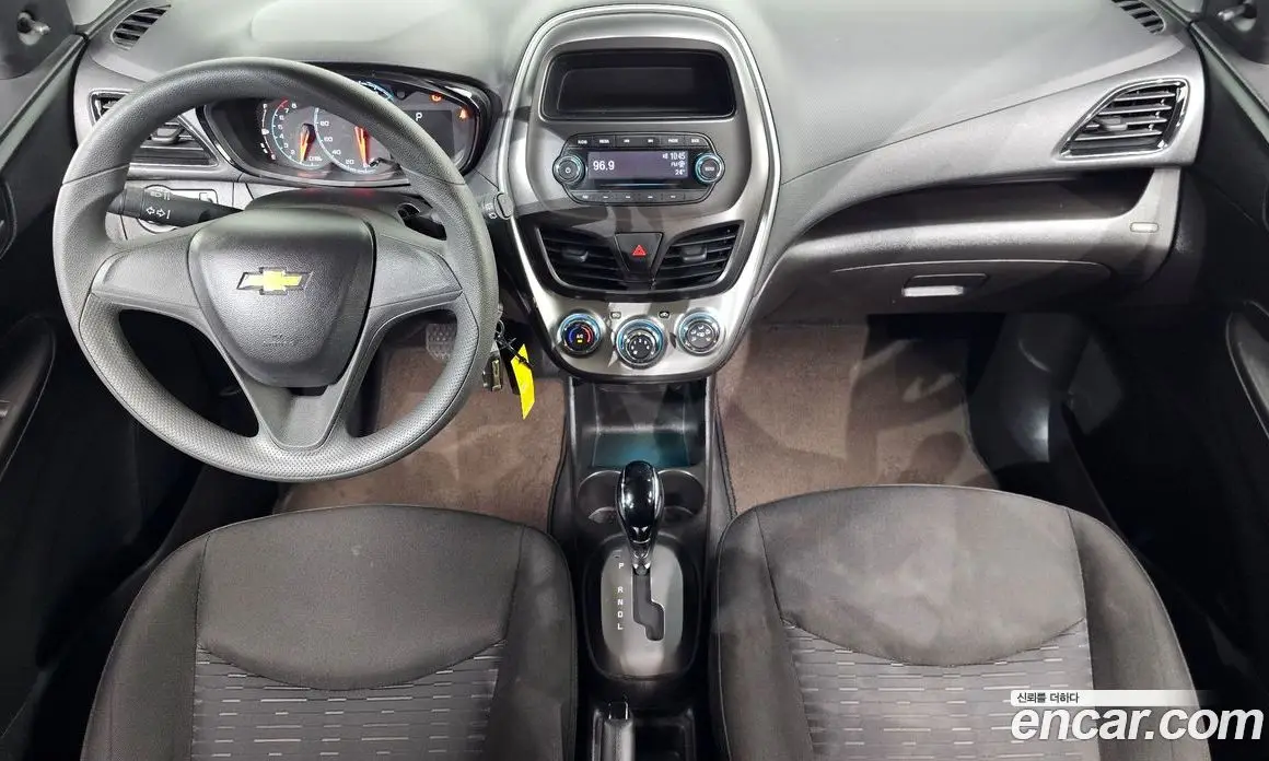 Chevrolet Spark 2015 1.0 автомат (гидро), фото 9