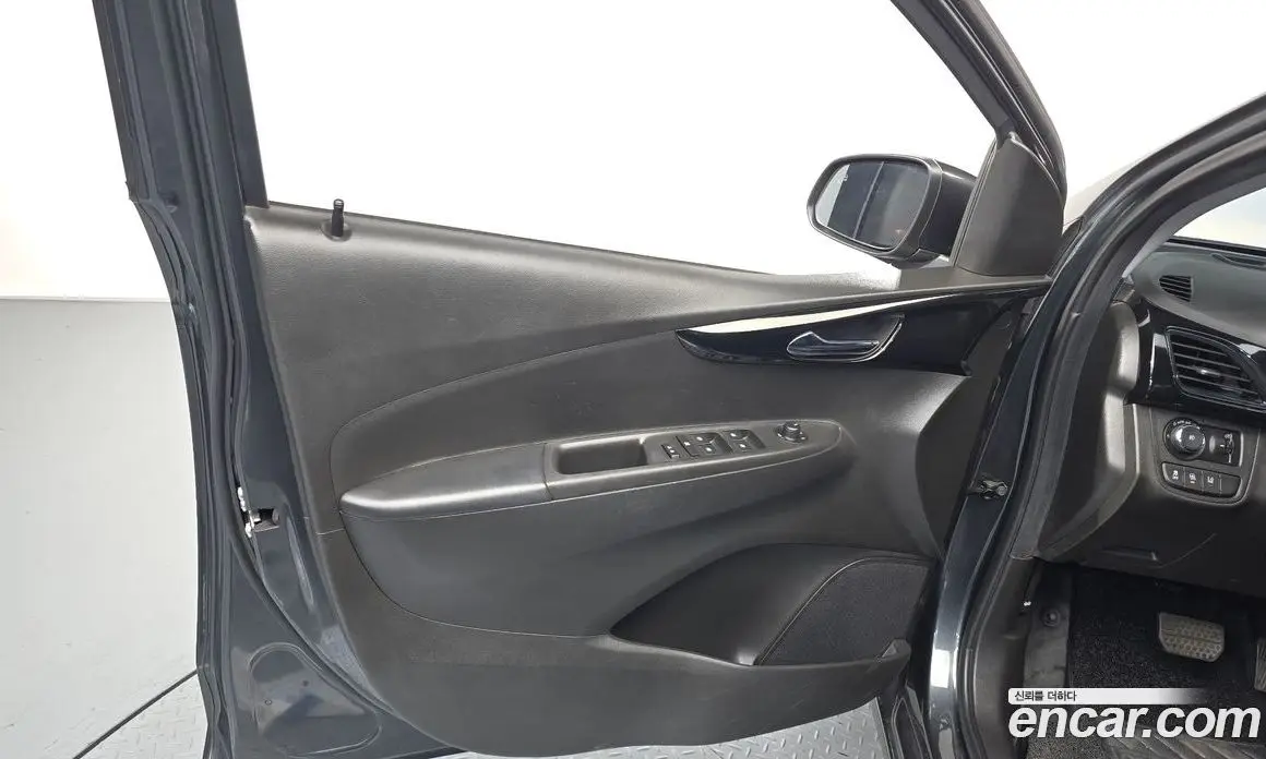 Chevrolet Spark 2017 1.0 автомат (гидро), фото 14