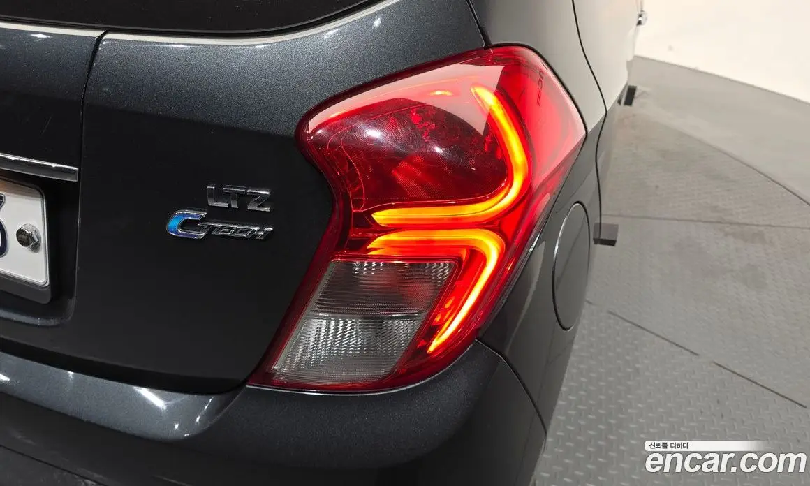 Chevrolet Spark 2017 1.0 автомат (гидро), фото 9