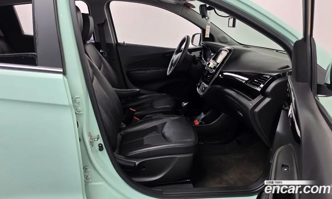 Chevrolet Spark 2017 1.0 автомат (гидро), фото 16 Chevrolet Spark 2017 1.0 автомат (гидро), фото 16