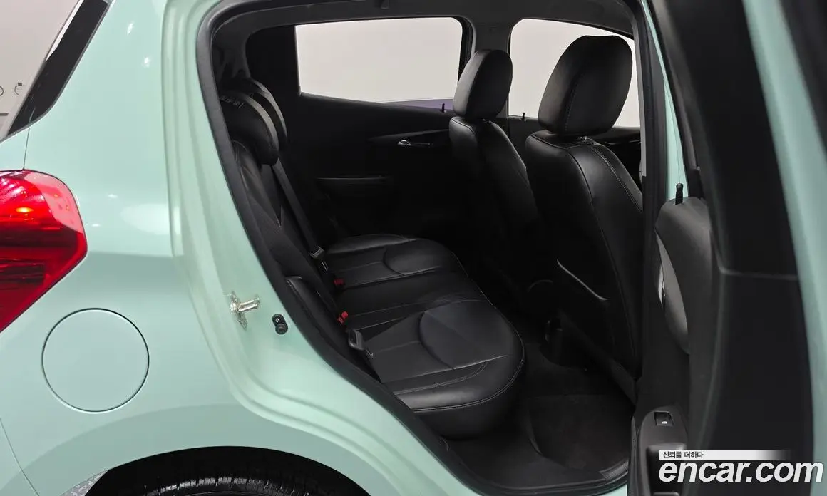 Chevrolet Spark 2017 1.0 автомат (гидро), фото 17 Chevrolet Spark 2017 1.0 автомат (гидро), фото 17