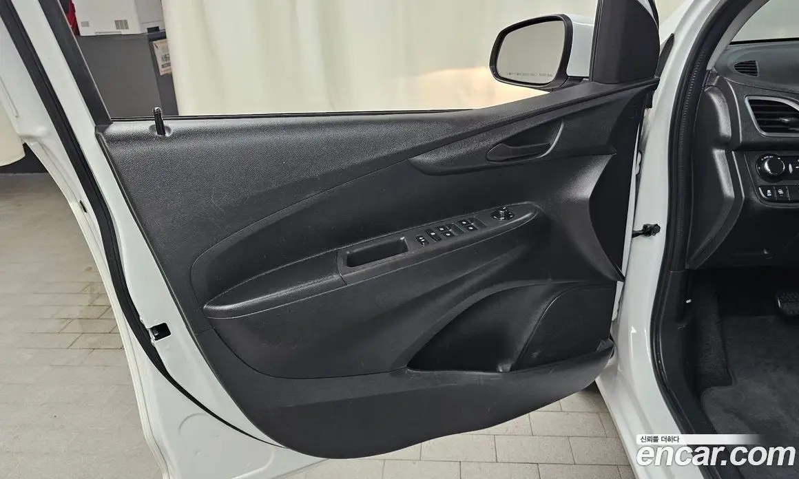 Chevrolet Spark 2022 1.0 автомат (гидро), фото 13