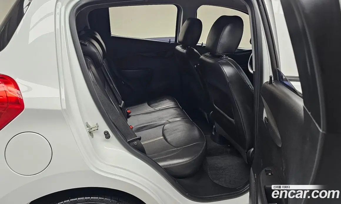Chevrolet Spark 2022 1.0 автомат (гидро), фото 16