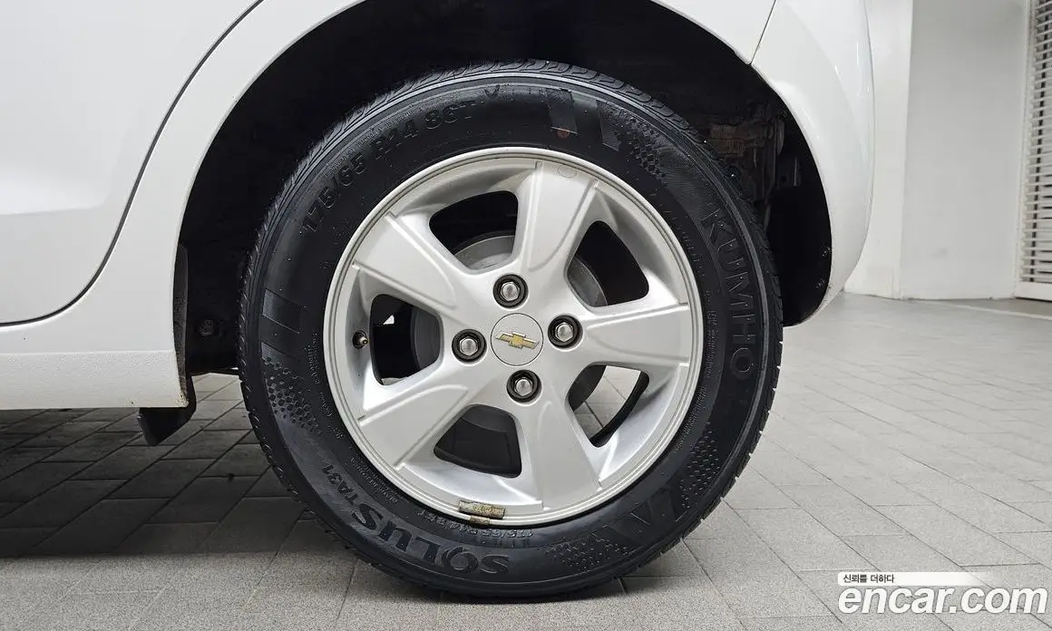 Chevrolet Spark 2022 1.0 автомат (гидро), фото 6