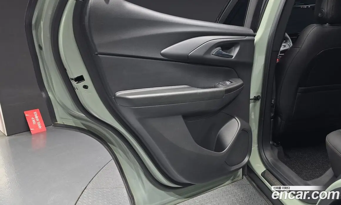 Chevrolet TrailBlazer 2023 1.3 автомат (гидро), фото 15